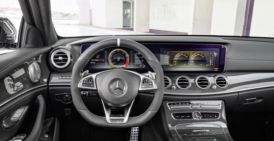 Торпедо Mercedes-AMG E63 S 4Matic+ Estate (S213) 2017 года  (WW) (фото 19 из 22)